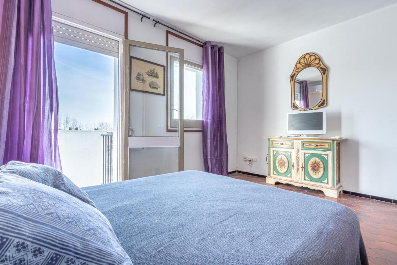 Goldhome - Port Petit - Casa 4 Habitaciones, Amarre, Wifi, Aire Acondicionado Holiday home Empuriabrava